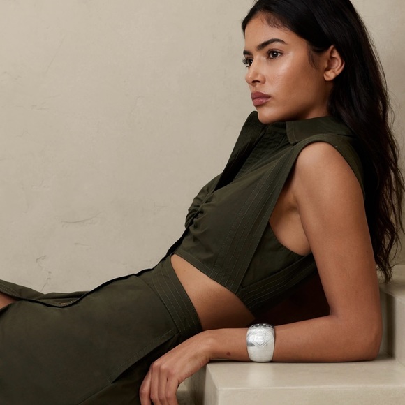 BANANA REPUBLIC NAIMA ETCHED CUFF | AUREUS + ARGENT W/ Giftbox and jewlery bag - Picture 2 of 3